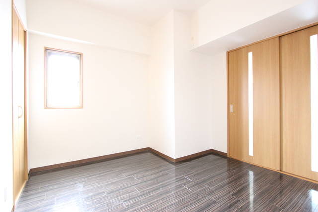 ディアコート千早の洋室|現状優先です。