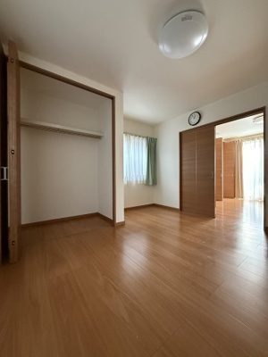 【洋室】 | 雄琴1-17-20貸家