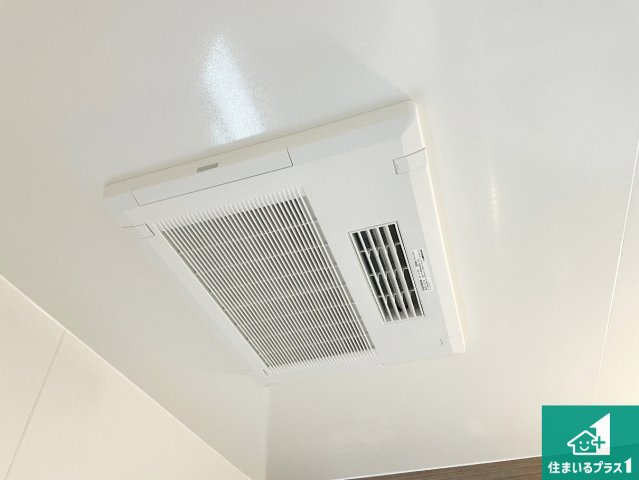 神戸市北区道場町道場　新築一戸建ての冷暖房・空調設備|四季を通して快適なバスライフをお手伝いする浴室暖房乾燥機！浴室の乾燥・暖房・涼風・換気はもちろん、２４時間換気にも対応！