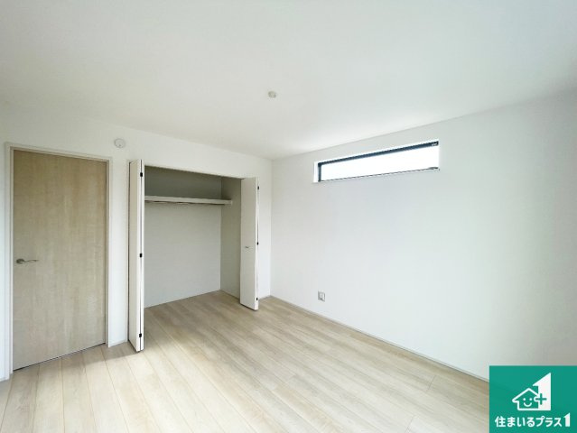 神戸市北区道場町道場　新築一戸建ての洋室|シンプルな洋室は、自分好みのインテリアが楽しめます♪ご家族とインテリアや家具を選びに行くのは新築購入時の醍醐味の一つです。ぜひお楽しみください♪