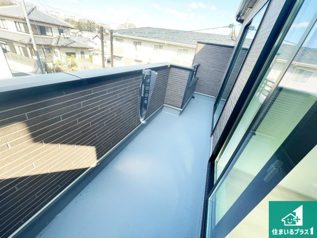 神戸市北区道場町道場　新築一戸建てのバルコニー|ワイドバルコニーは洗濯物を干すスペースが広いのでご家族が多くても安心！