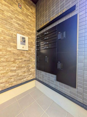 サクラテラスのエントランス