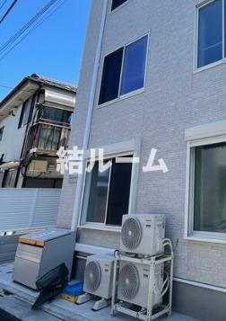 板橋区宮本町のアパートのエントランス