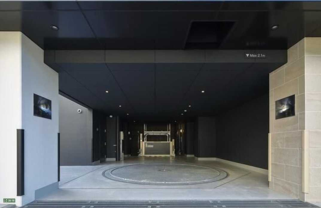 プレディアコート三軒茶屋　ペット相談　礼金０　新築のエントランス