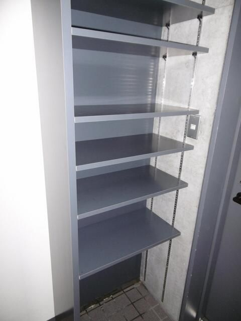 メゾンアズールの玄関