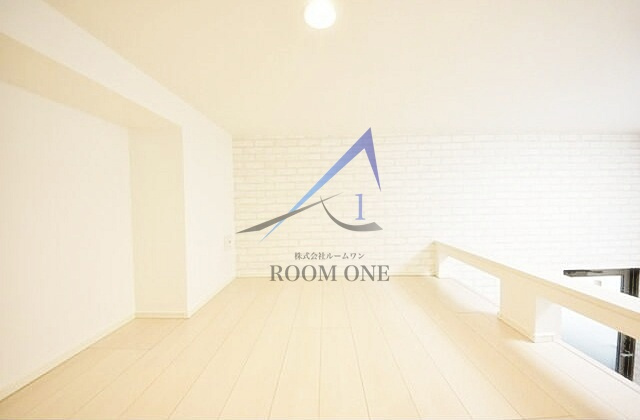 ヒュースクエア