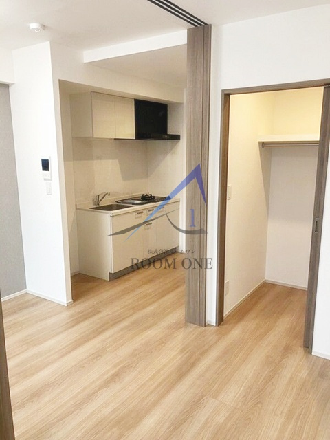 エストゥルース武蔵小杉の居間・リビング|洋室のお部屋です。