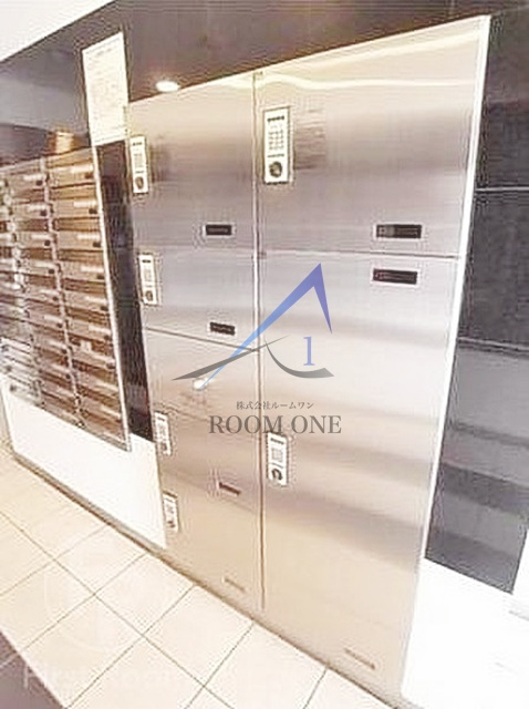 ジュエル雪谷大塚のその他共用部分|宅配ボックスです。