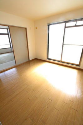 【内装】 | ラベンダー真上