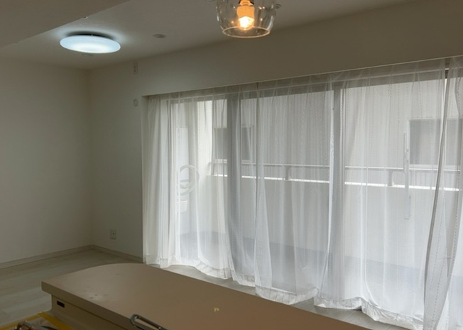 【居間・リビング】 | 厚木第９ダイヤモンドマンション | リビングの間取りの種類は大きくわけてリビングとダイニングが別になっているタイプ、リビングダイニング一体型です。どちらも一長一短ですので、家を選ぶ時はその両面をチェックして決めるようにしましょう。