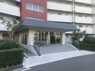 【エントランス】 | 向島ニュータウン第三街区G棟 | １階エントランス