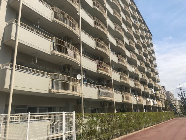 【外観】 | 向島ニュータウン第三街区G棟 | 総戸数175戸　大型マンション