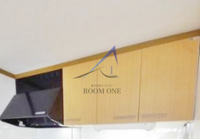 ラルジュ山下の設備|キッチン上収納です。