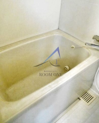 ラルジュ山下の浴室|お風呂です。