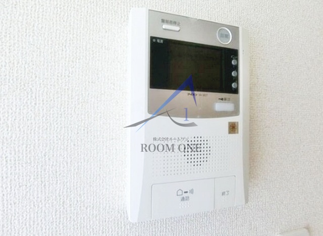 ウィステリア高田馬場のセキュリティ|モニター付きインターホンです。