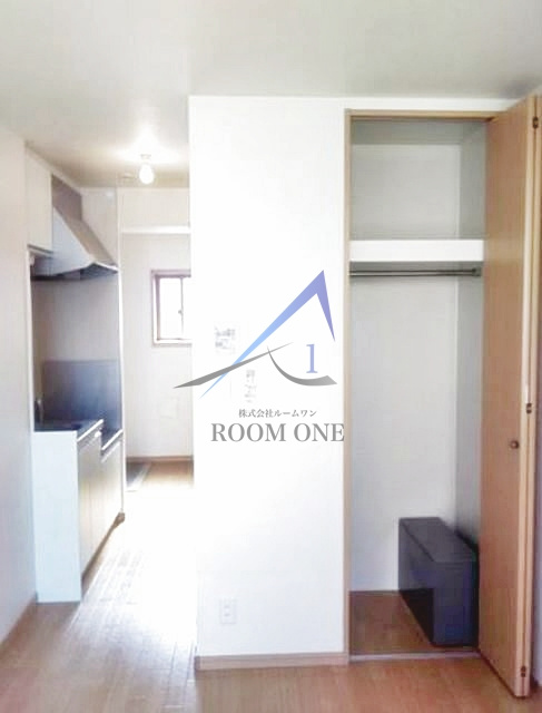 プレジールの居間・リビング|洋室のお部屋です。