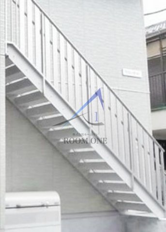 ヴィラ・デステのその他共用部分|共有階段です。