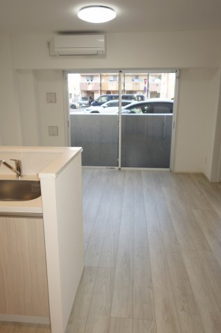 グランカーサ尾久の居間・リビング