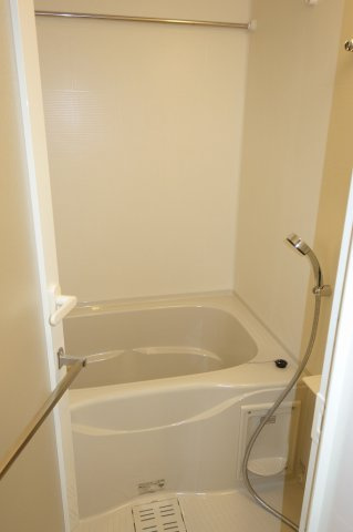 グランカーサ尾久の浴室