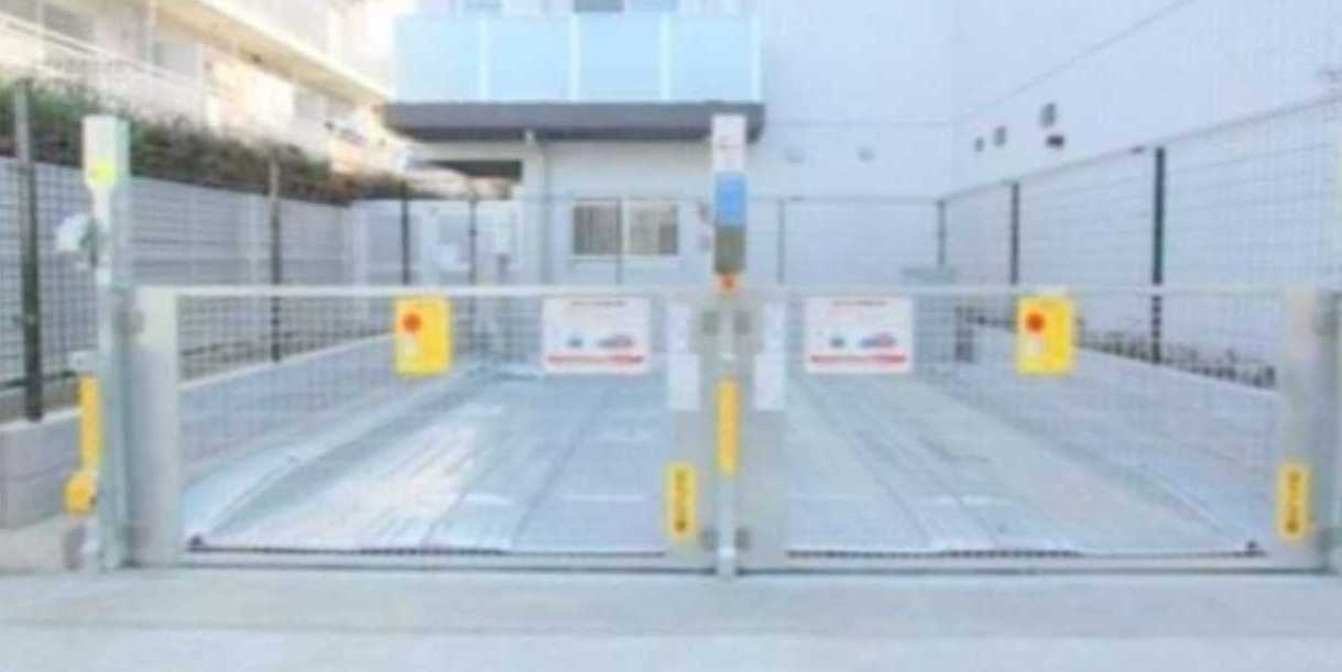 GENOVIA三軒茶屋 green veil　敷金0　ペット相談可　バイク置き場の駐車場