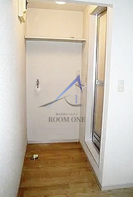 プチメゾン東大井の設備|洗濯機置場です。