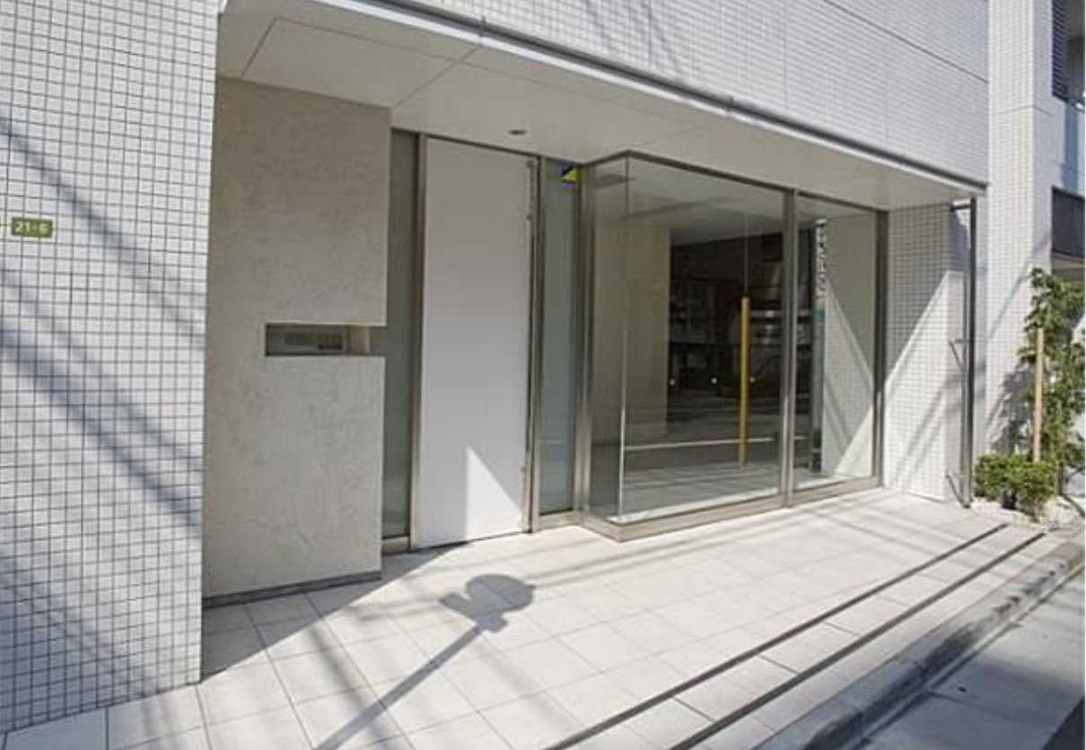 KDXレジデンス駒沢公園　駒沢公園至近　ペット相談　オートロックのエントランス
