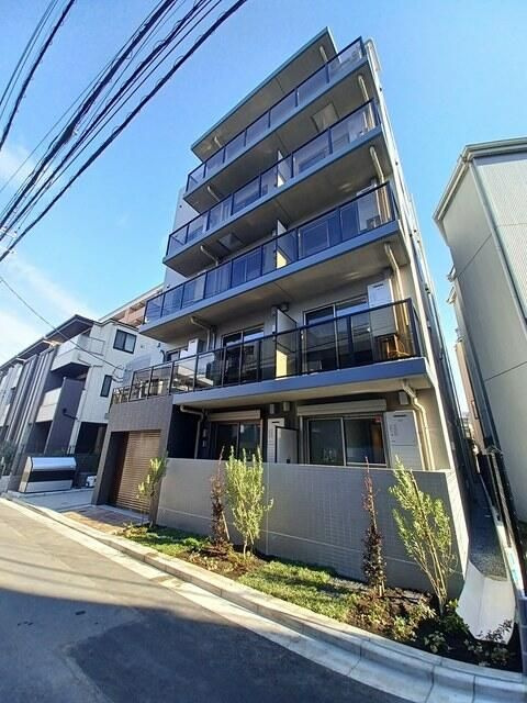 ルナ　アウローラの外観