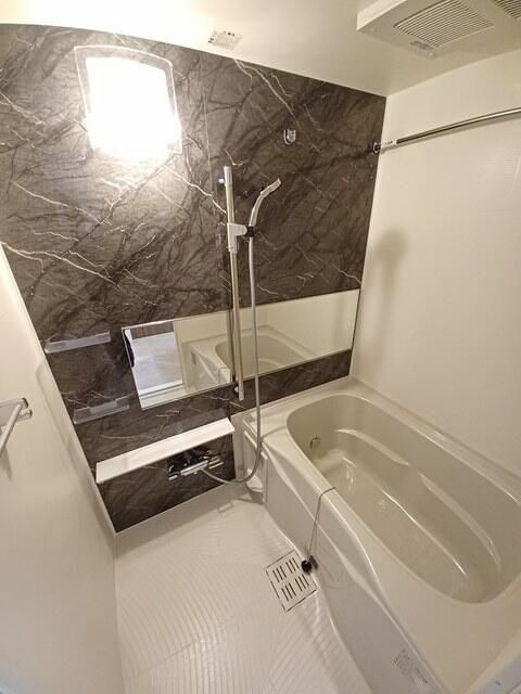 ルナ　アウローラの浴室