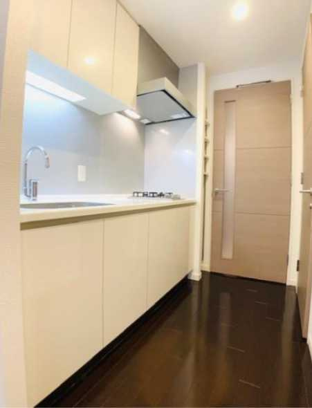 Brillia ist三軒茶屋アイビーテラス　日勤管理人　ネット無料　コンシェルジュサービスのキッチン