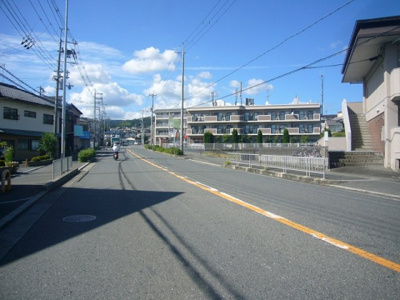 【周辺】 | 川上サニーハイツ | 前面道路　北方向