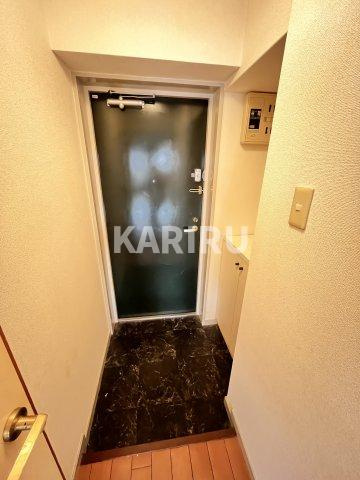 エバーグリーン旭の玄関