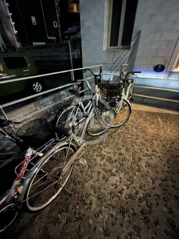 サンク アパートメントの設備|CINQ APARTMENT 駐輪場