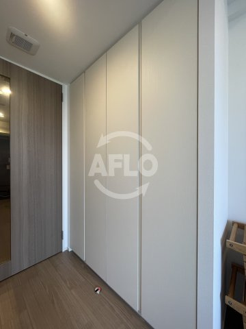 ザ・パークハビオ江坂公園の収納|ザ・パークハビオ江坂公園　クローゼット