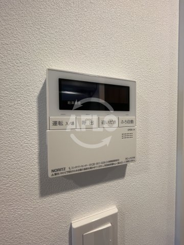 ザ・パークハビオ江坂公園の洗面所|ザ・パークハビオ江坂公園　浴室乾燥機