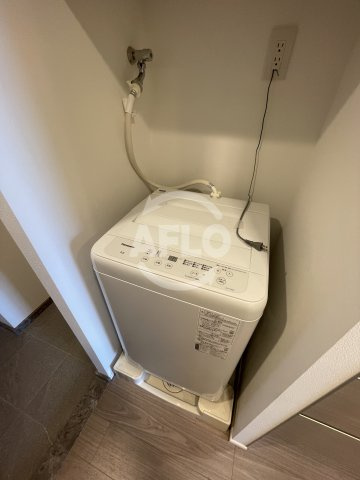 ザ・パークハビオ江坂公園の洗面所|ザ・パークハビオ江坂公園　洗濯パン