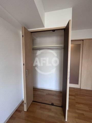 ドゥーエ江坂2の収納|ドゥーエ江坂Ⅱ　クローゼット