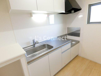 【キッチン】 | 六角Ｅａｓｔ | ２口ガスコンロ設置可能なキッチンです。