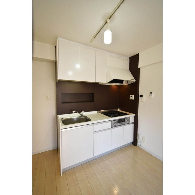 ハートランド21のキッチン|3口コンロ・グリル付のシステムキッチンです♪