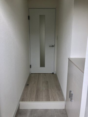 吉武ビルの玄関|シューズボックス付きの玄関です★