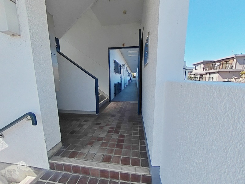 吉武ビルのエントランス|清潔なエントランス♪