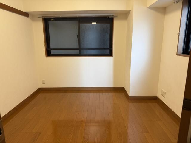 第７千代鶴ビルの居間・リビング