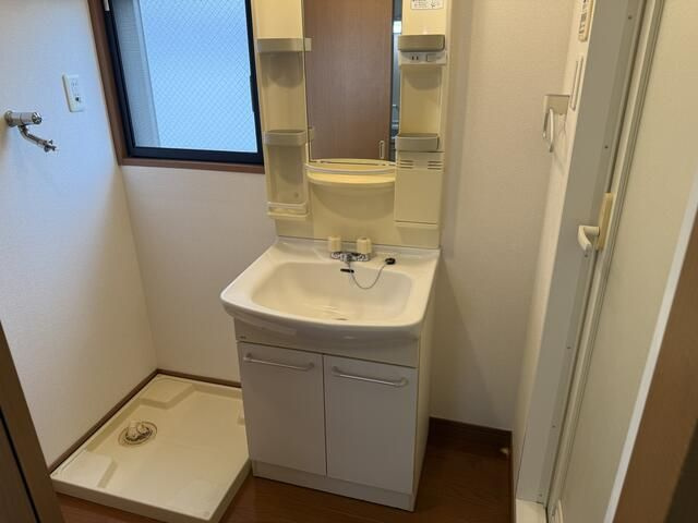 第７千代鶴ビルの洗面所