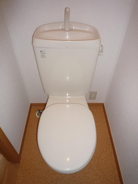 小平市学園西町１丁目のアパートのトイレ