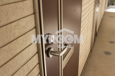 FORUTUNA桜上水（フォルトゥナ桜上水）の玄関|玄関ドア♪