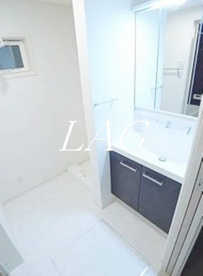 【独立洗面台】 | ラ・グランシューズ | 独立洗面台です。