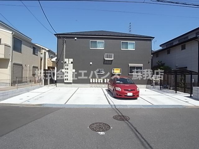 【駐車場】 | ナリトモ蘇我A | 車をお持ちの方に嬉しい駐車場付きの物件です