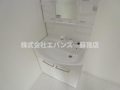 【洗面所】 | ナリトモ蘇我A | 広い洗面スペース