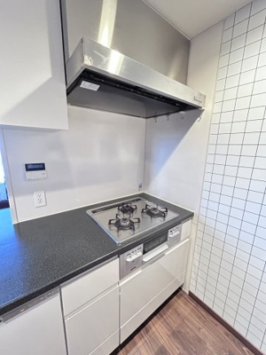 【キッチン】 | ワコーレ住吉パークレジデンス | 3口コンロでお料理効率もアップ