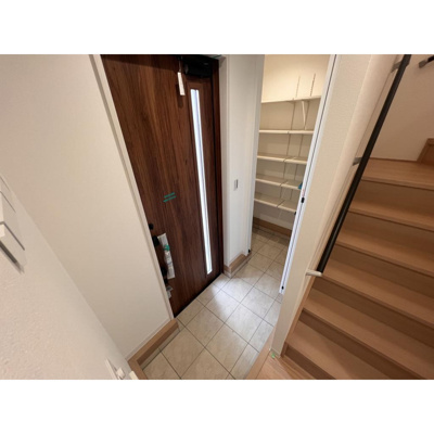 【玄関】 | ユアメゾン下加茂 | シンプルで使いやすい玄関です