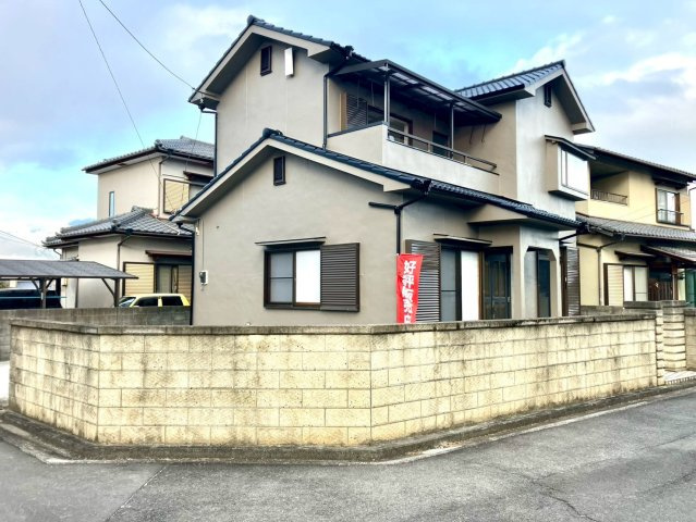 丸亀市飯山町川原　リフォーム戸建の外観